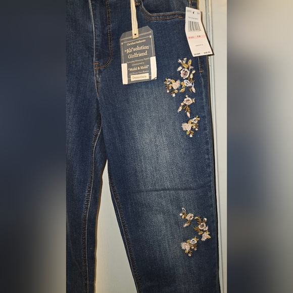 Democracy Dark Blue Floral Embroidered Jeans Size 10 - Picture 3 of 9